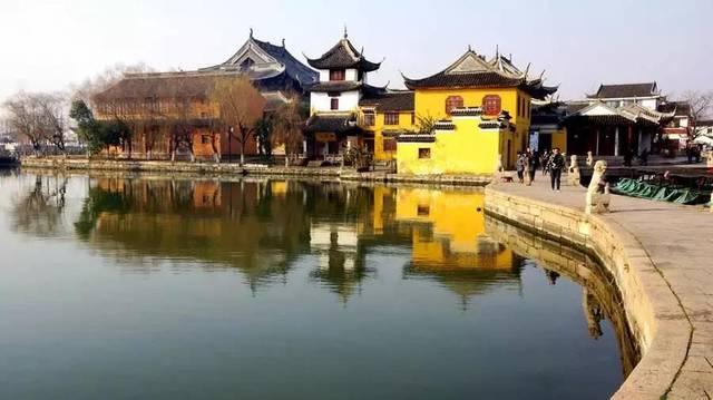 经常熬夜黑眼圈怎么改善？游戏画面